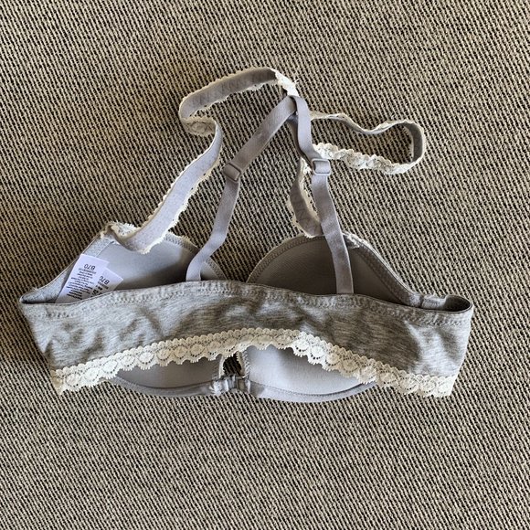 6ixty 8ight Front Closure Bra, Size B70 / 32B - Picture 2 of 3